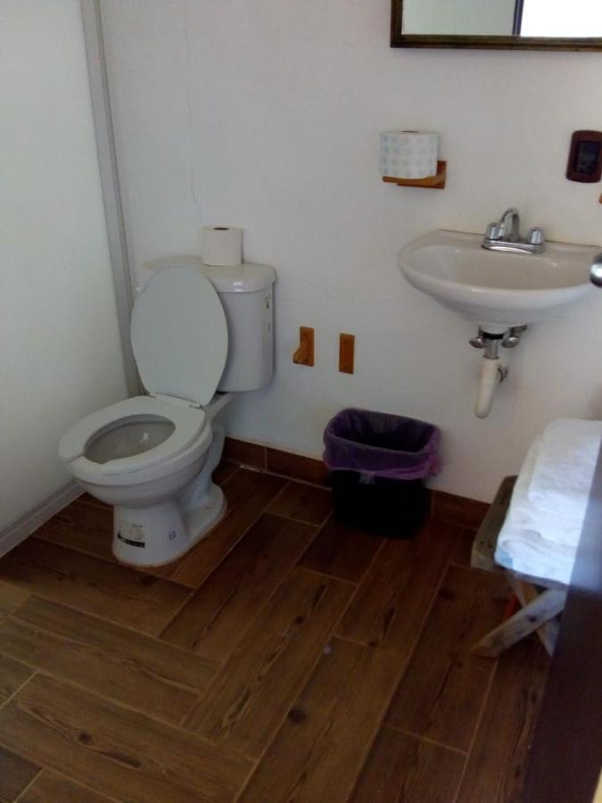 Hotel Cabanas Azul Tequilana Arandas ภายนอก รูปภาพ
