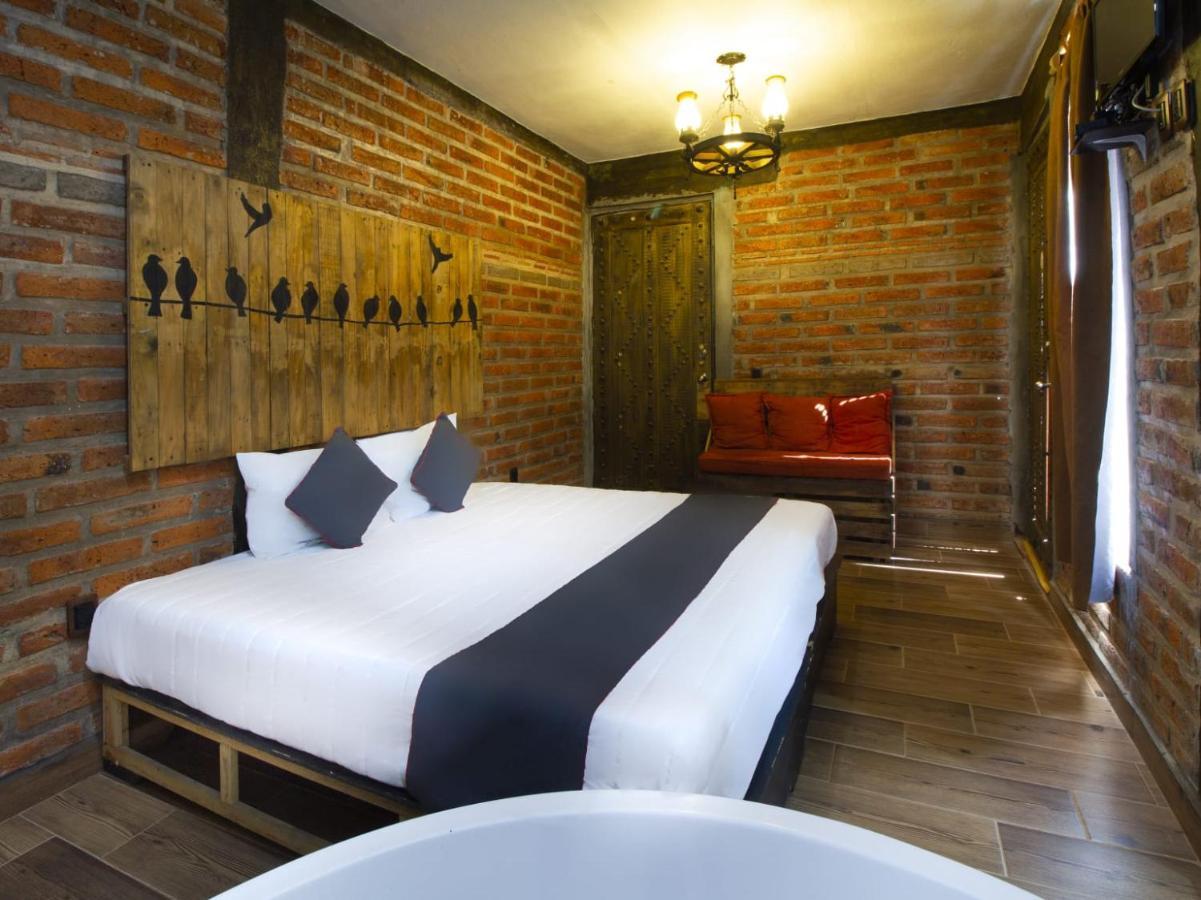 Hotel Cabanas Azul Tequilana Arandas ภายนอก รูปภาพ