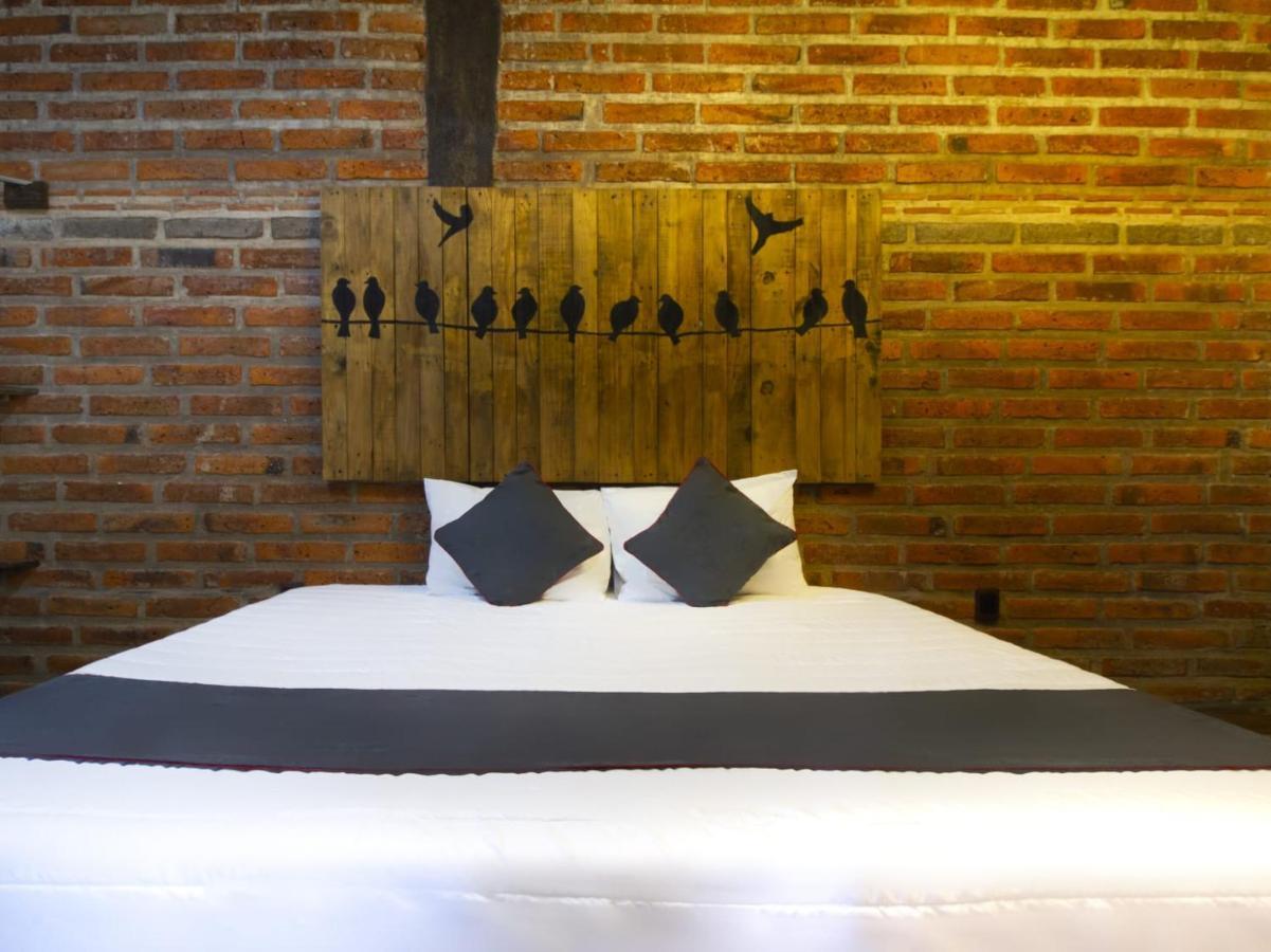 Hotel Cabanas Azul Tequilana Arandas ภายนอก รูปภาพ